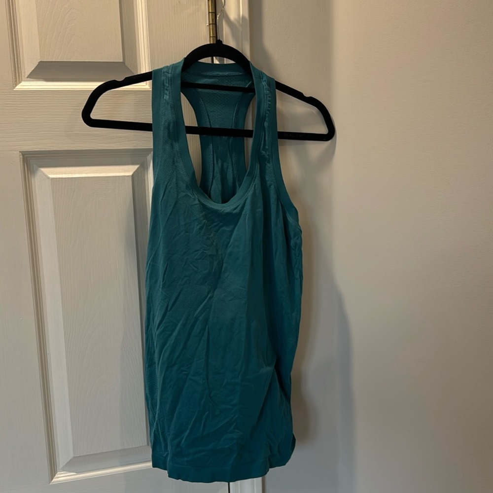Green Athleta Momentum Tank